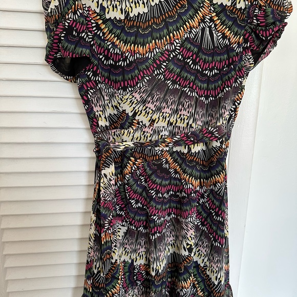 Beautiful dress - Picture 2 of 3